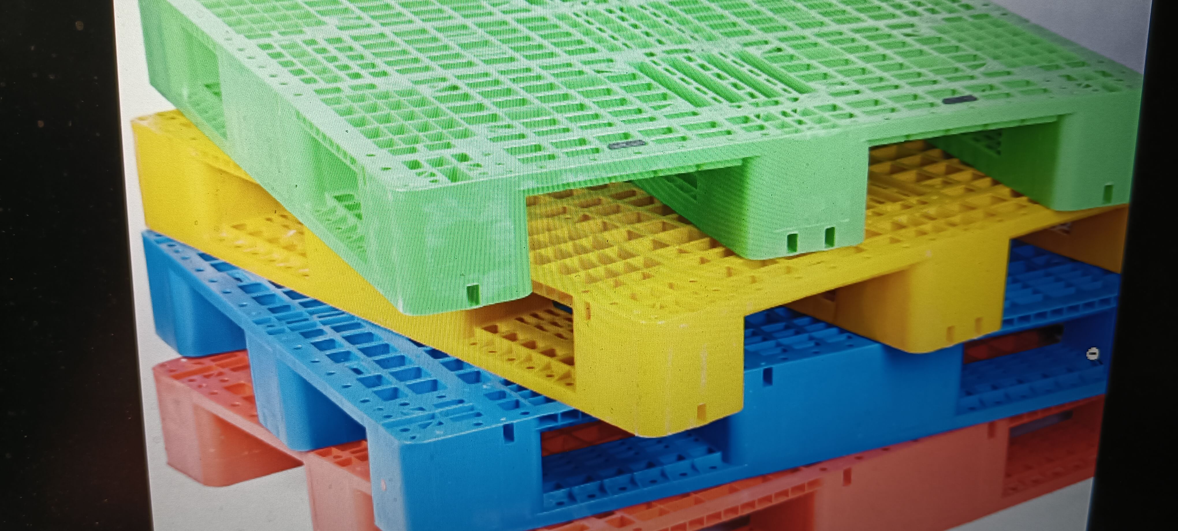 Palets de plástico higiénicos de color azul